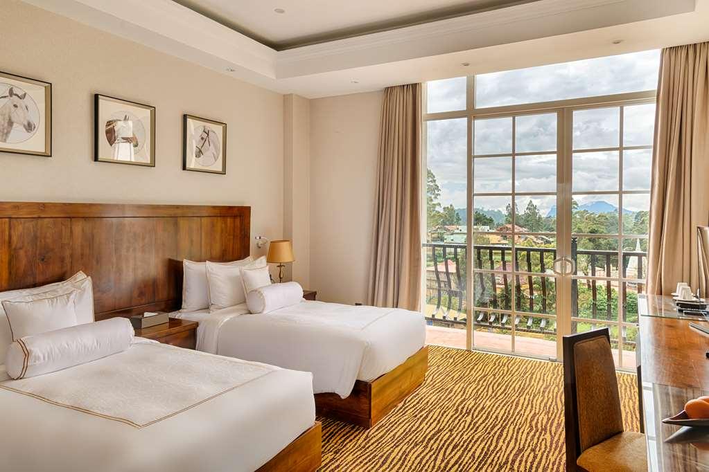 The Golden Ridge Hotel Нувара-Элия Номер фото